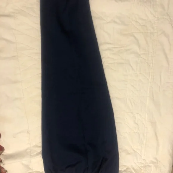 Suits - Picture 4 of 6